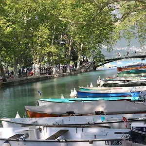 Pause Café Avec Sauna Appartement Annecy